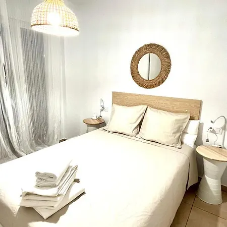 Sherry Iii Parking Gratuito Lägenhet